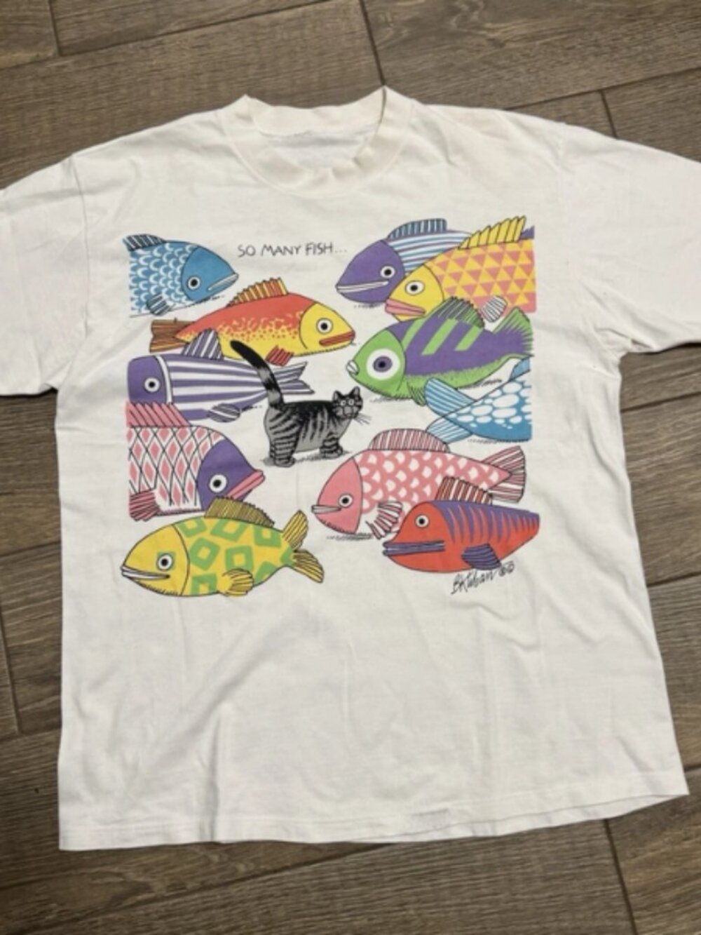 Crazy Shirts Hawaii Cat & Fish Graphic Tee